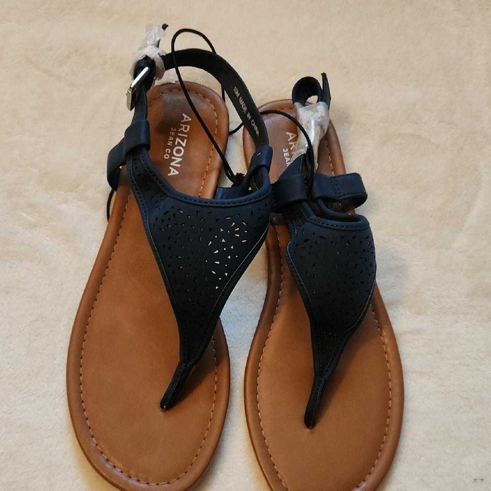 Women's Size 10 Arizona Jean Company Black and Brown Sandals with Ankle Strap